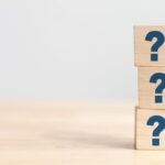 期間工の求人に応募する際には人材紹介会社を使うべき？